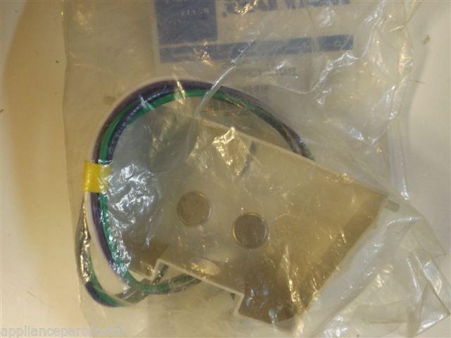 Maytag Washer 22004265 Injector NEW IN BOX Maytag Washer 22004265 Injector NEW IN BOX